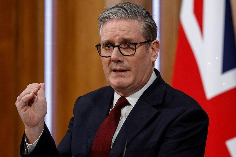 霍尔木兹海峡护航倡议引发国际讨论；盟友谨慎回应凸显合作复杂性。