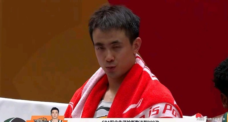  里程碑数据赋能：赵继伟助攻破局背后的战术博弈与短板警示 体育新闻