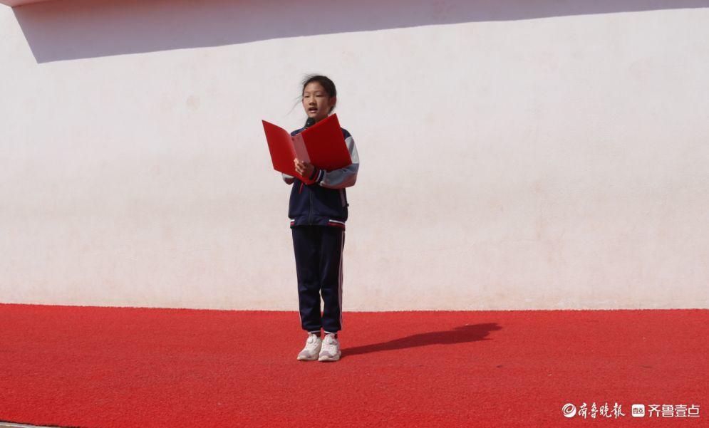  从糖果到聘书：一位少年的红色传承行动引发的教育思考 新闻