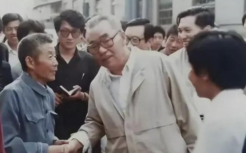  辽宁经济振兴实录：一位省长的基层治理方法论 新闻