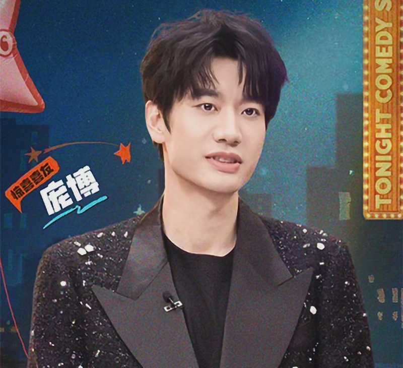  导演视角下的兄弟协作：郭靖宇如何用十余年完成演员杨志刚的转型 娱乐新闻