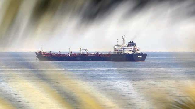  油价暴涨背后：普通人的生活成本之痛，与一场可能改变全球经济的能源风暴 新闻