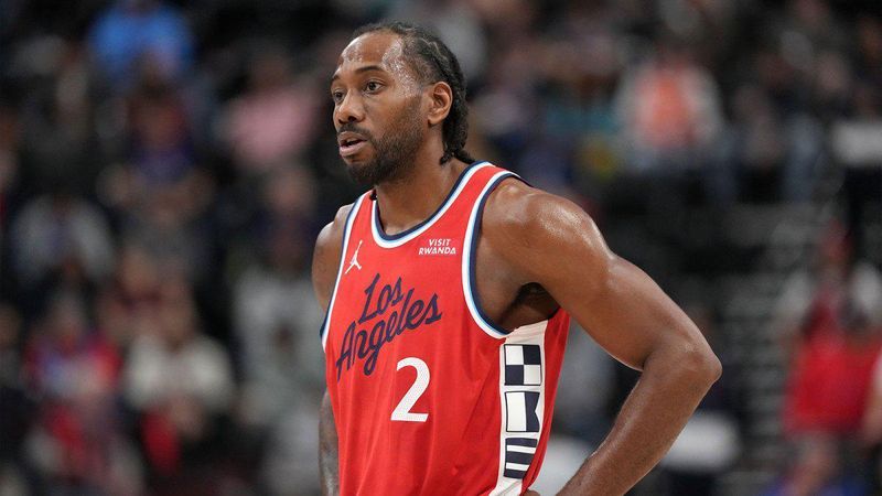 他说“再让我哭一会儿”，却不知快船的未来已悬于他一人之身 体育新闻