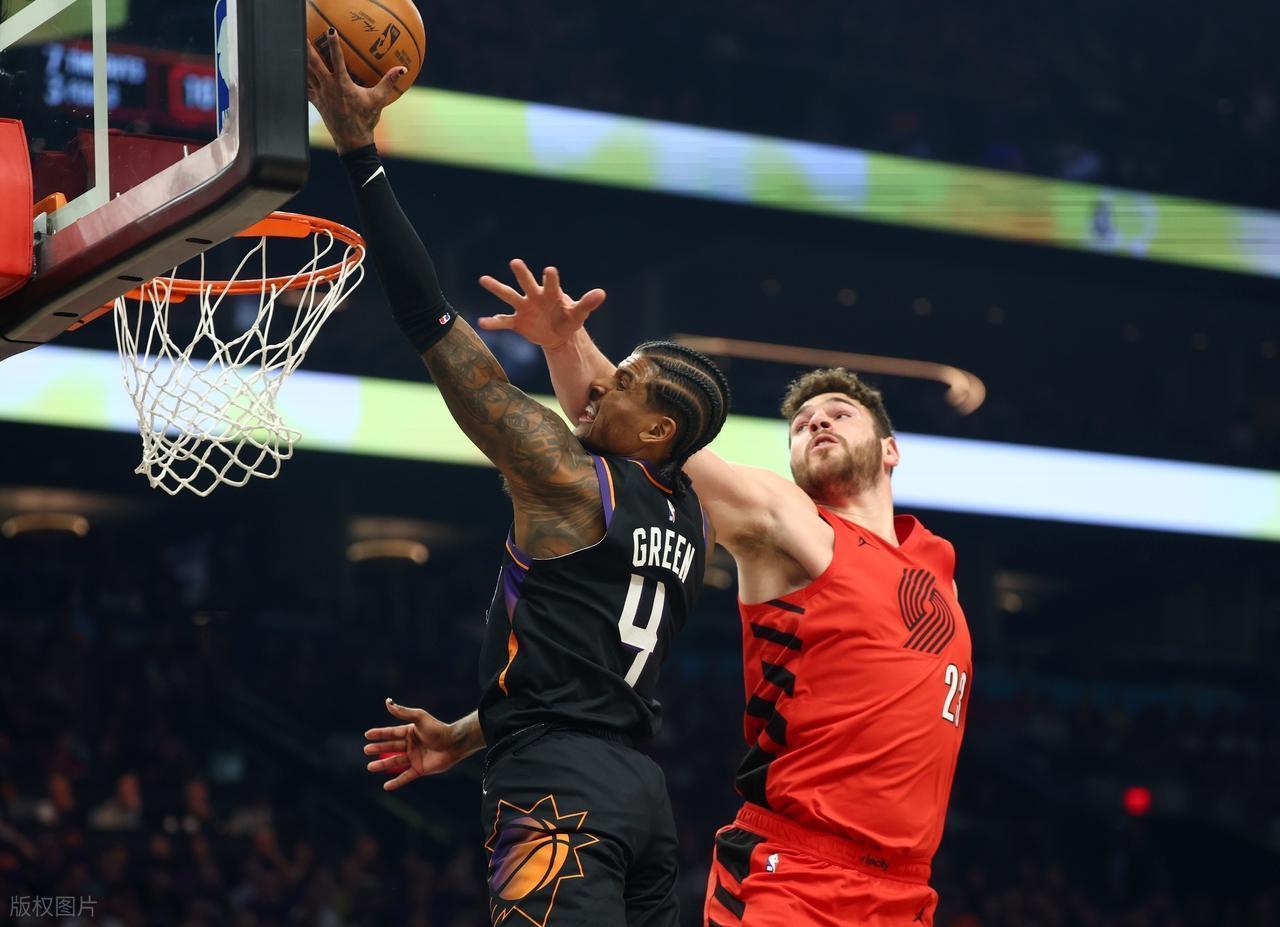  114-110那一夜，他们用热血写就了属于自己的故事 体育新闻