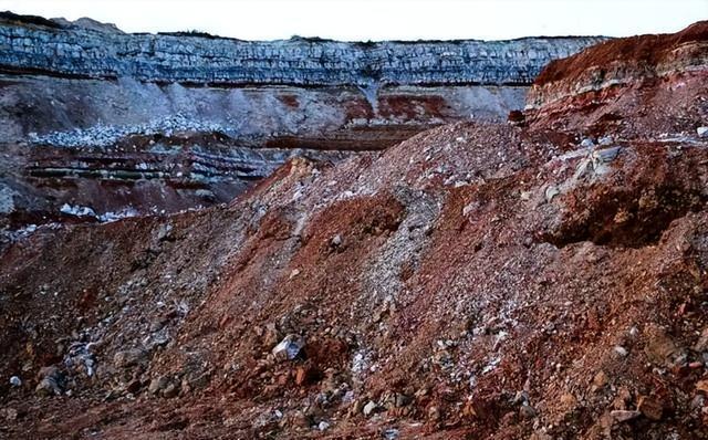  从追赶到领跑：HJT异质结技术背后的中国光伏产业升级路线图 新闻