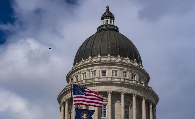  从追赶到领跑：HJT异质结技术背后的中国光伏产业升级路线图 新闻