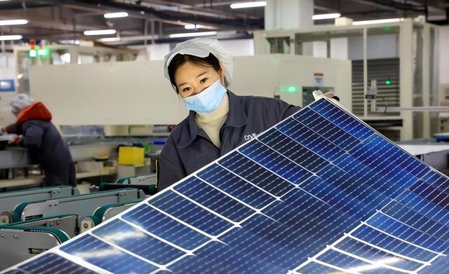  从追赶到领跑：HJT异质结技术背后的中国光伏产业升级路线图 新闻